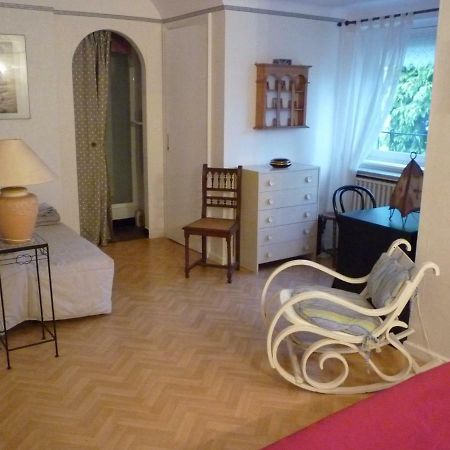 Au Vieux Cedre Bed and Breakfast Mouvaux Eksteriør billede